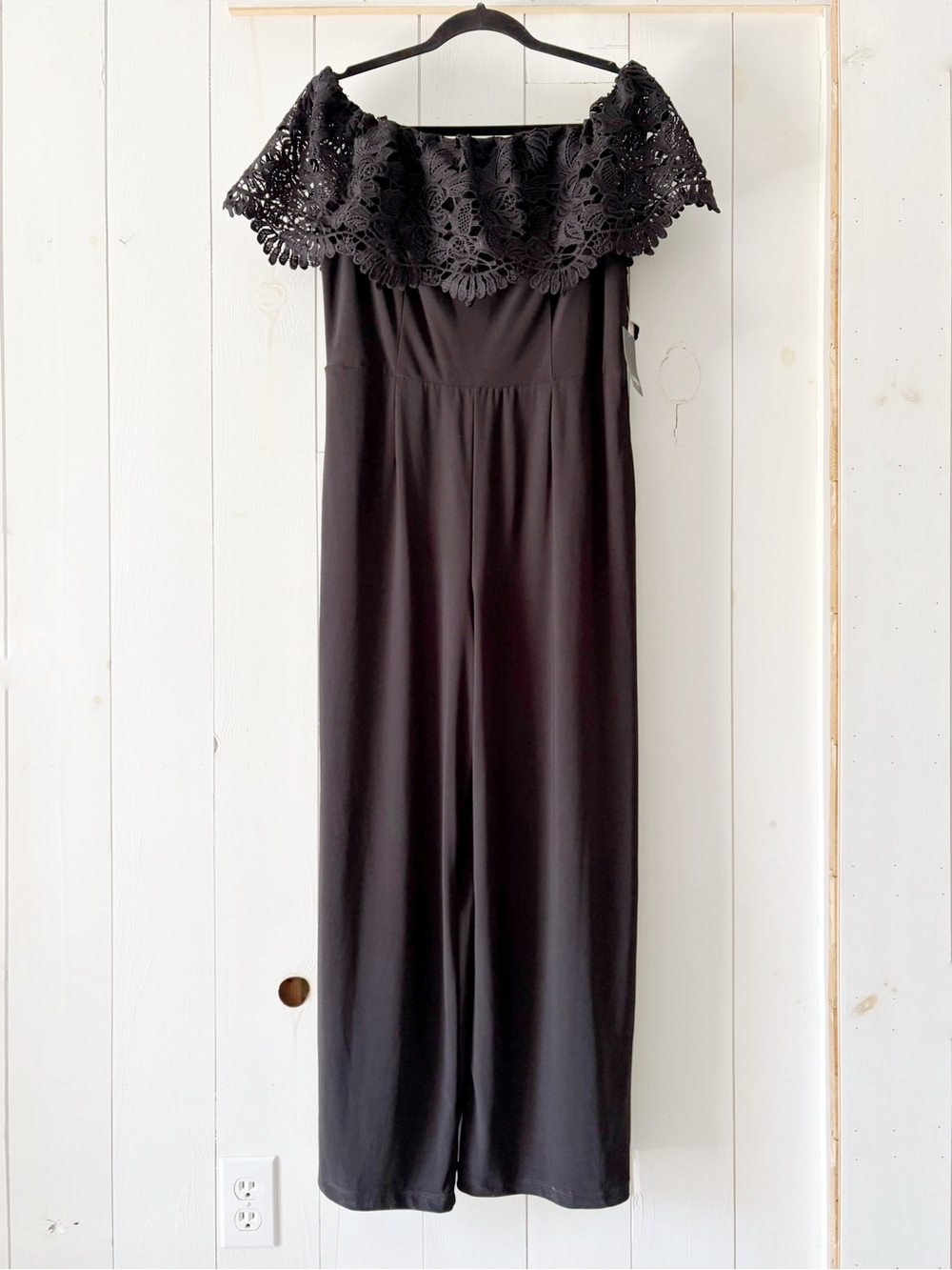 NWT Marina Dresses Black Off-the-Shoulder Crochet Lace Wide Leg Jumpsuit Size 8